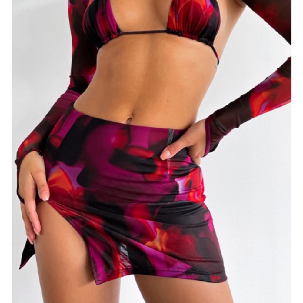 White fox pink flames mesh skirt